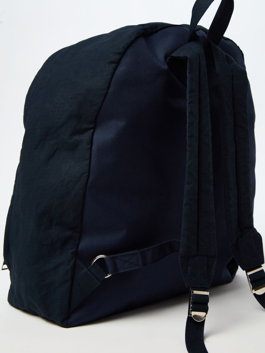 Selection oval backpack_1