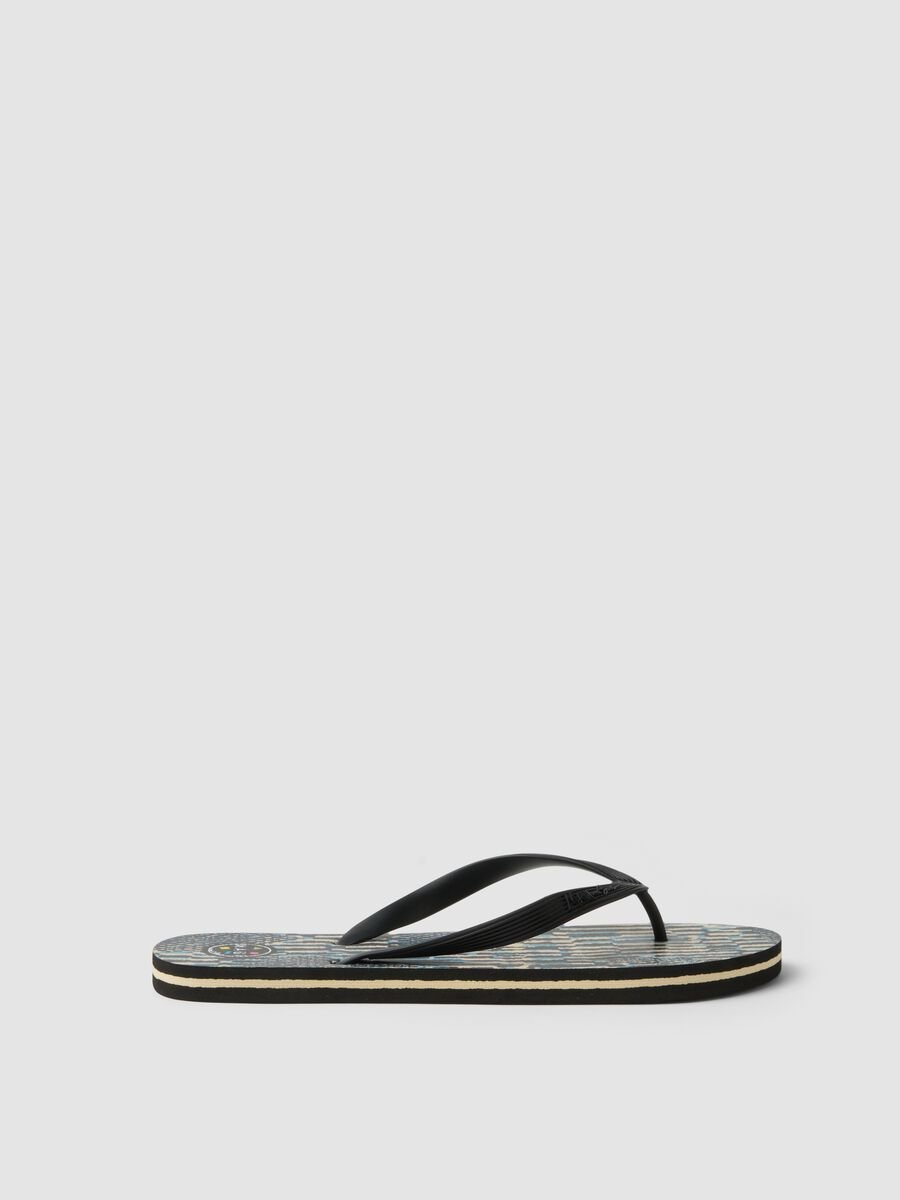 Multicoloured flip-flops with pattern_0