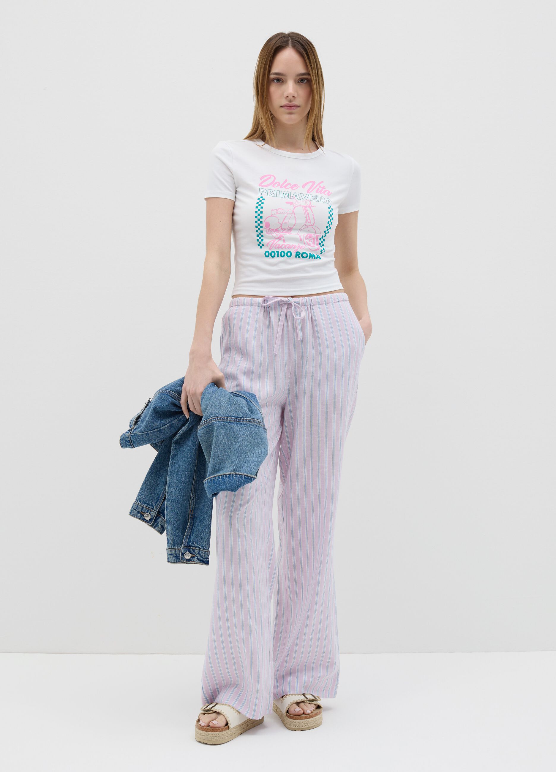 Short-sleeved T-shirt with "Dolce Vita" print