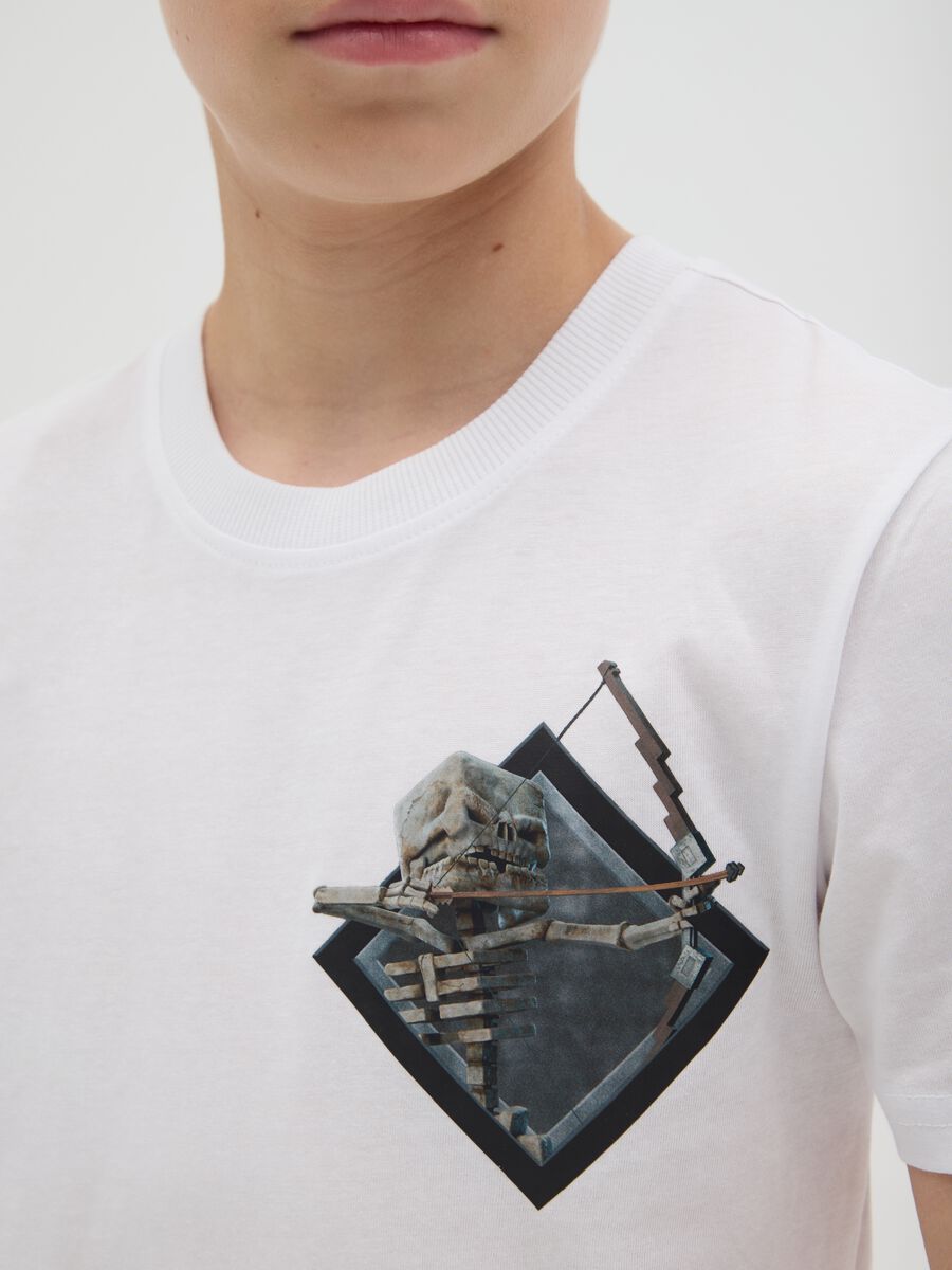 White T-shirt with Minecraft print_1