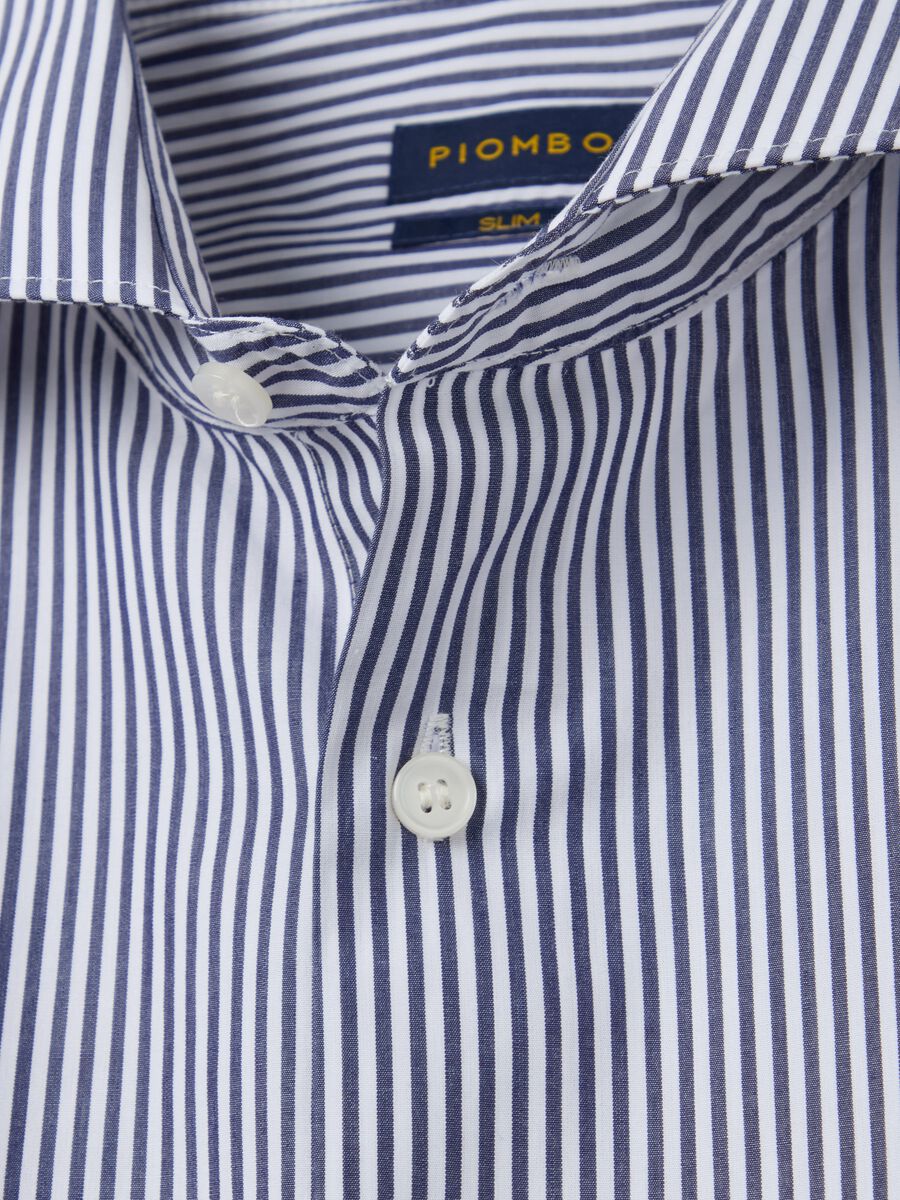 Slim-fit easy-iron shirt with stripes_5