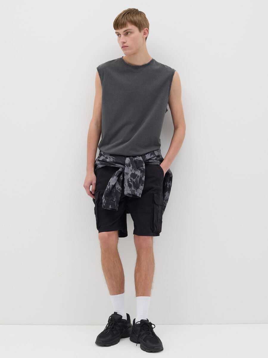 Black Bermuda shorts in stretch cotton_0