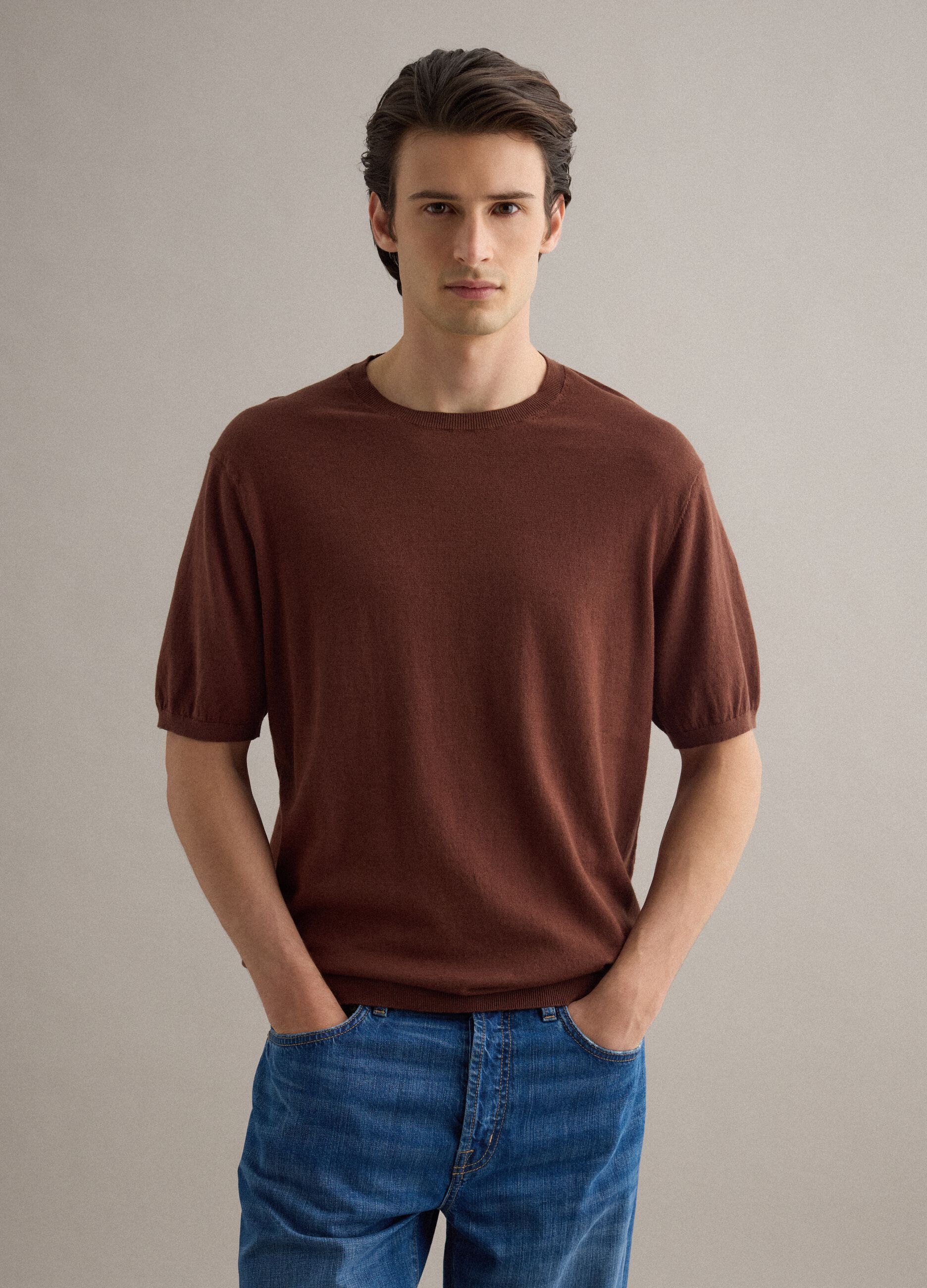 Short-sleeve brown regular fit t-shirt in cotton, linen and silk blend