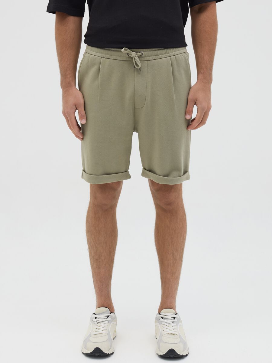 Chino Bermuda shorts in cotton with drawstring_1