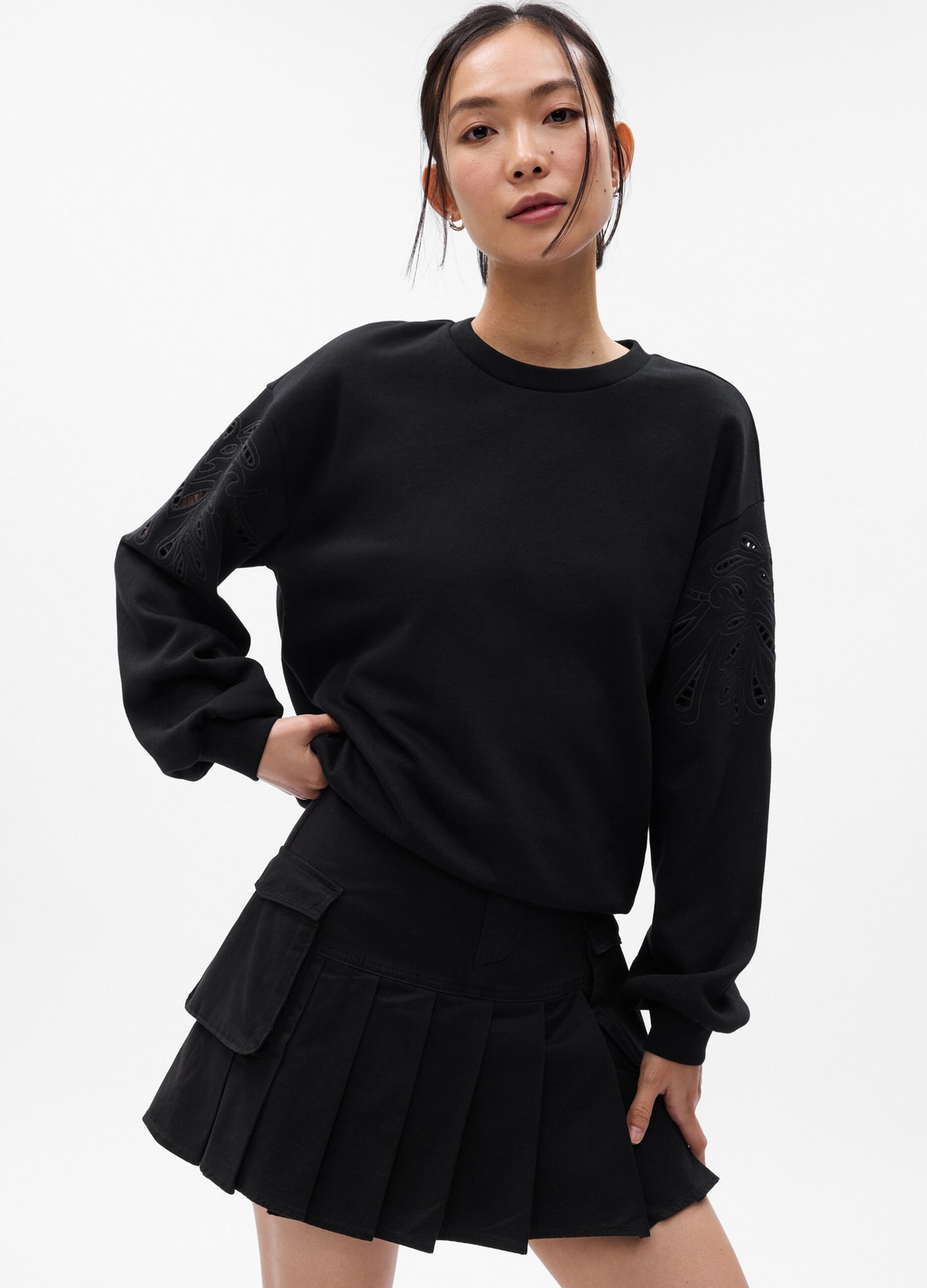 Sweatshirt with openwork details