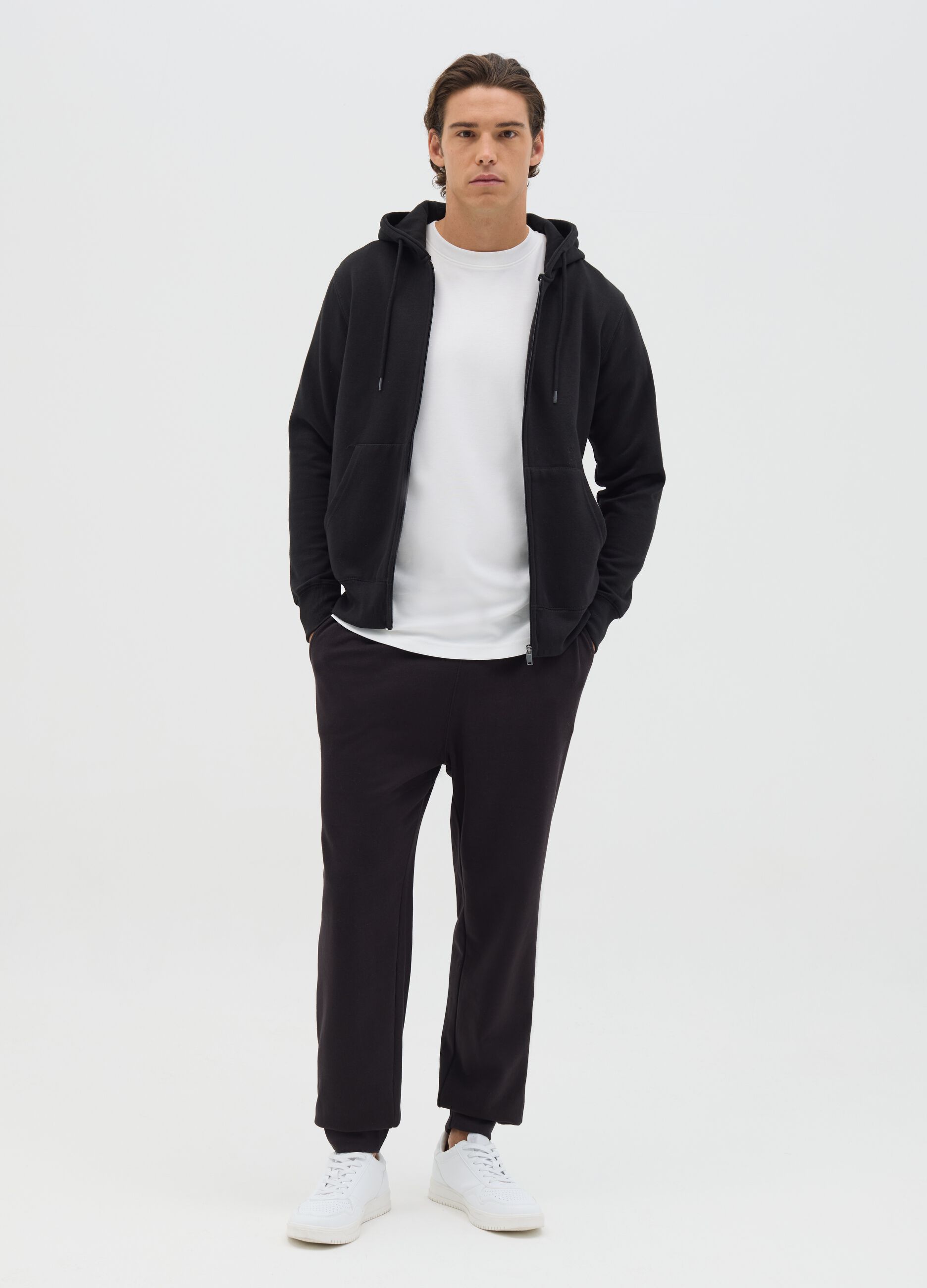 Joggers in cotton with drawstring