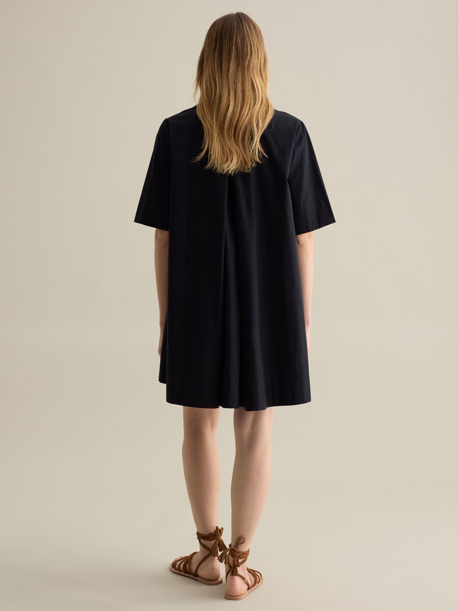 Black shirt dress in poplin_3