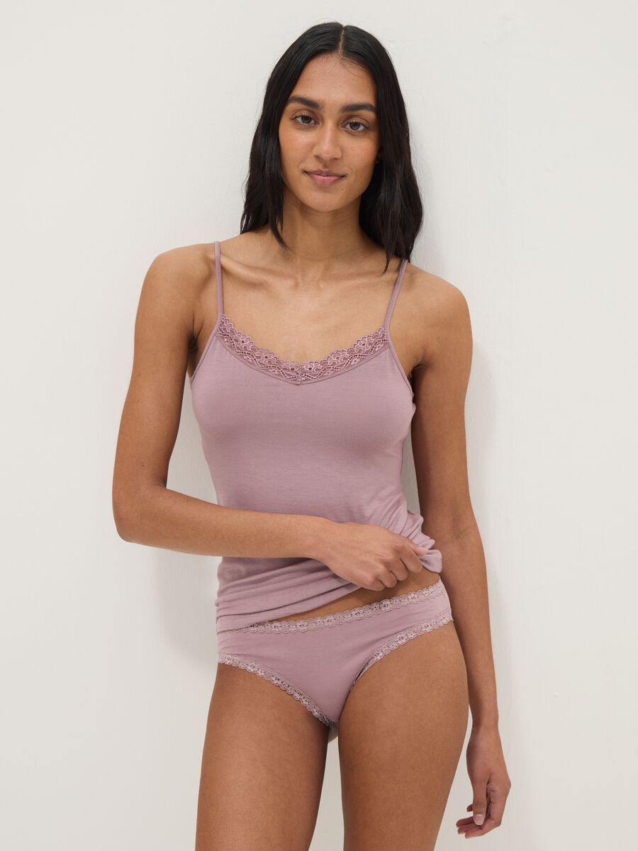 Pink slim fit stretchy viscose camisole with lace_0