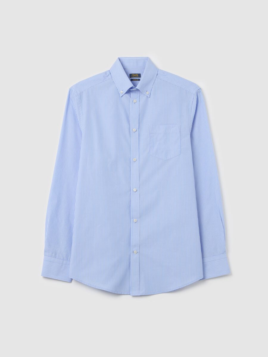 Regular-fit easy-iron shirt with thin stripes_4