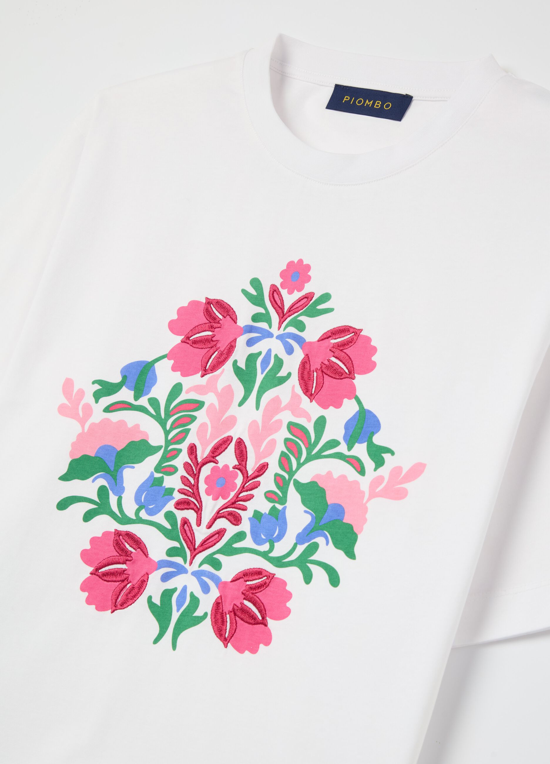 White boxy-fit T-shirt with floral embroidery
