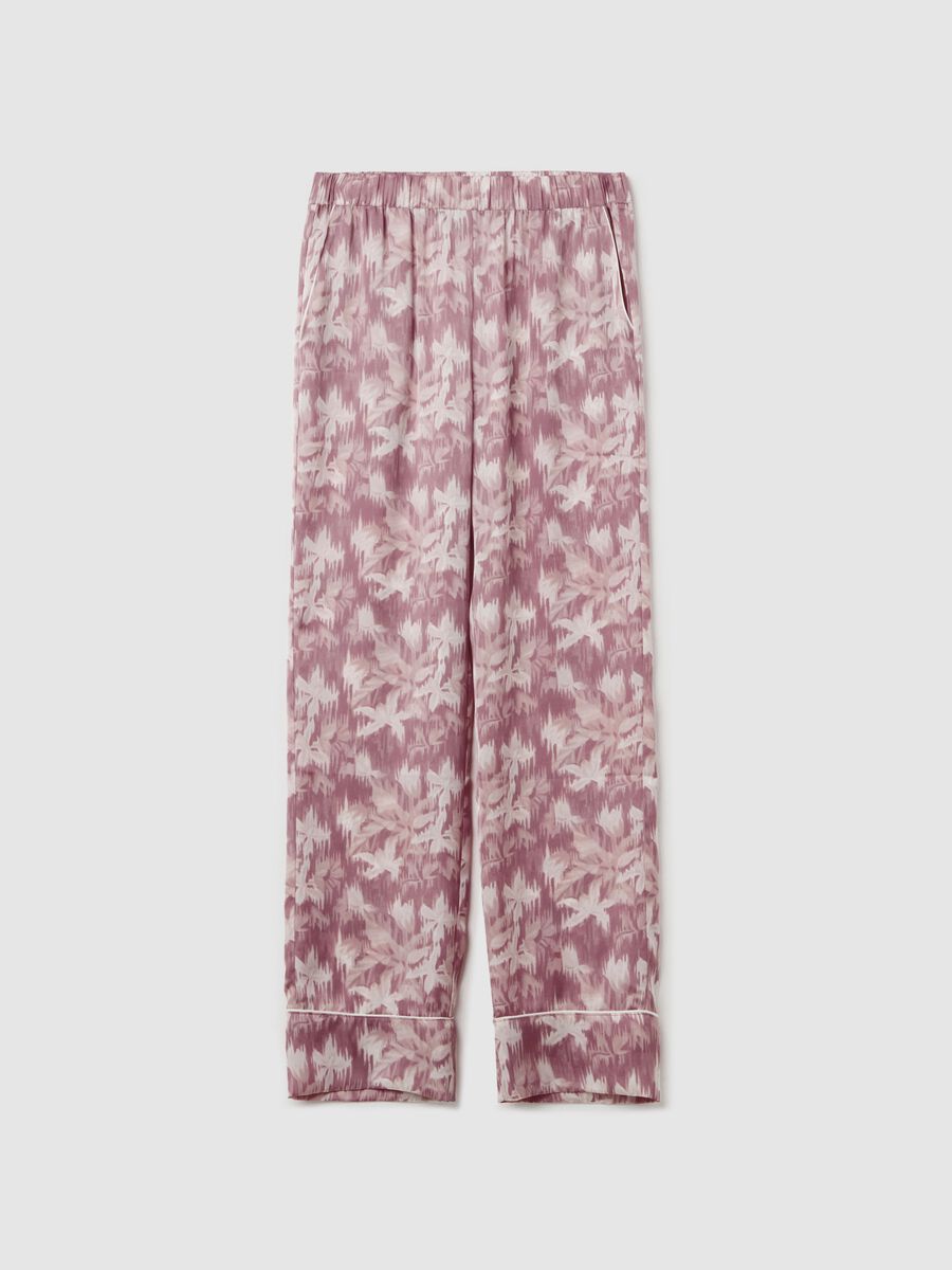 Pyjama trousers in pink and white satin_4