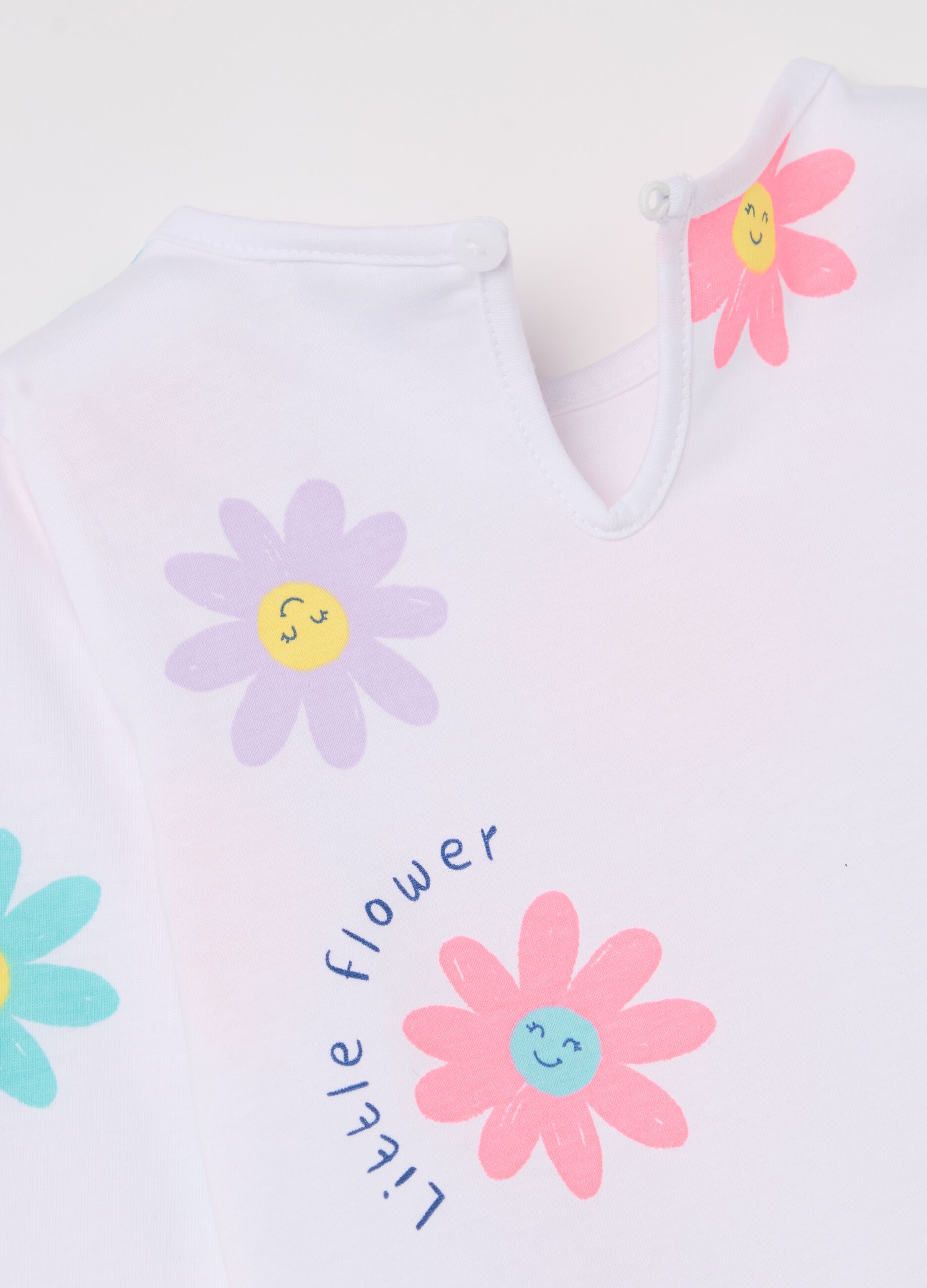 T-shirt maniche lunghe con stampa fiori 