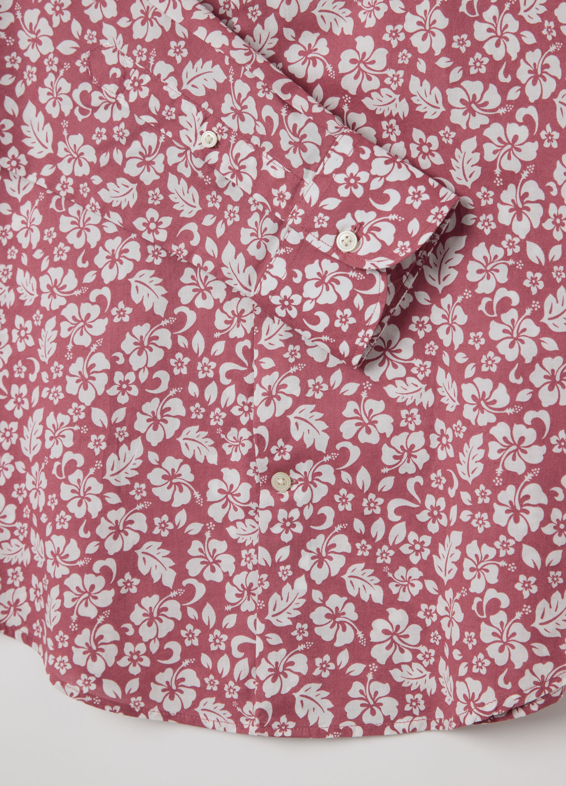 Slim-fit shirt with floral pattern in cotton