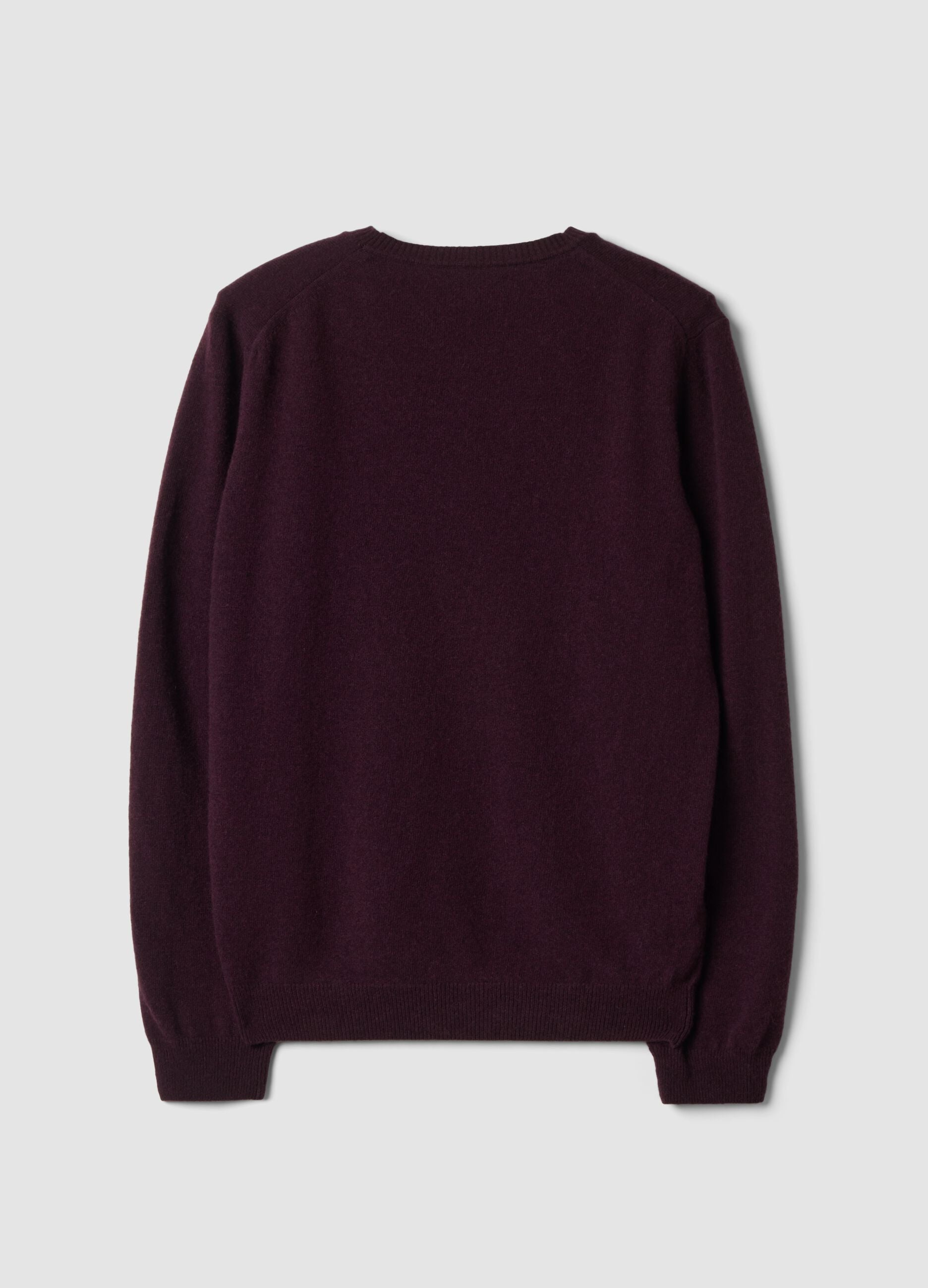Pullover viola in pura lana a girocollo regular fit