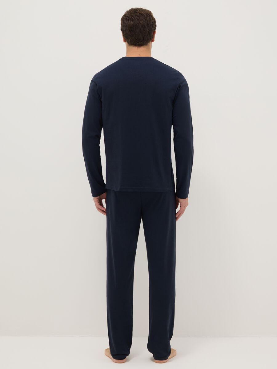 Blue long sleeve pyjamas with V-neck made of pure cotton, regular fit_2