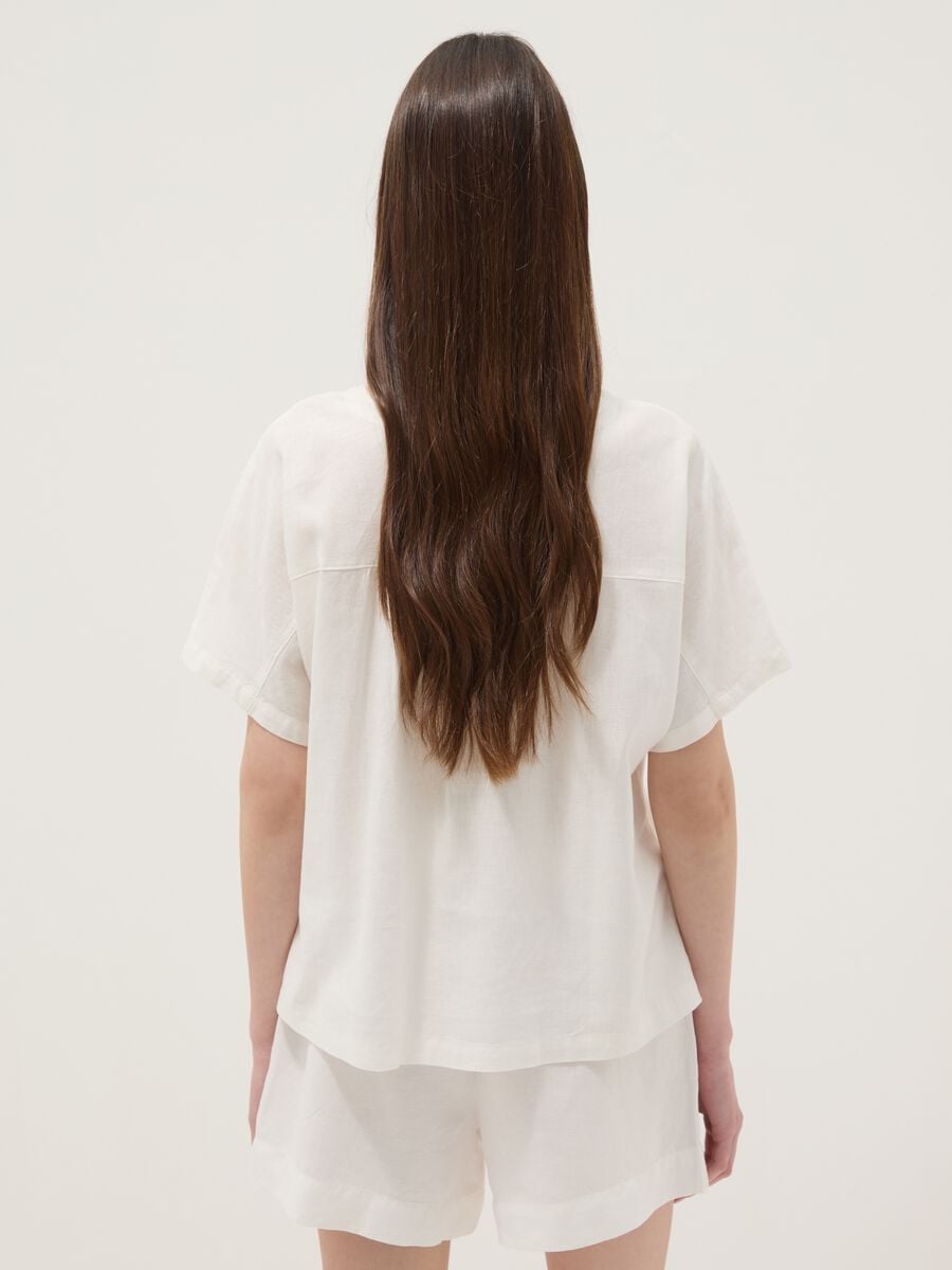 Blusa bianca in misto lino e viscosa regular fit_3