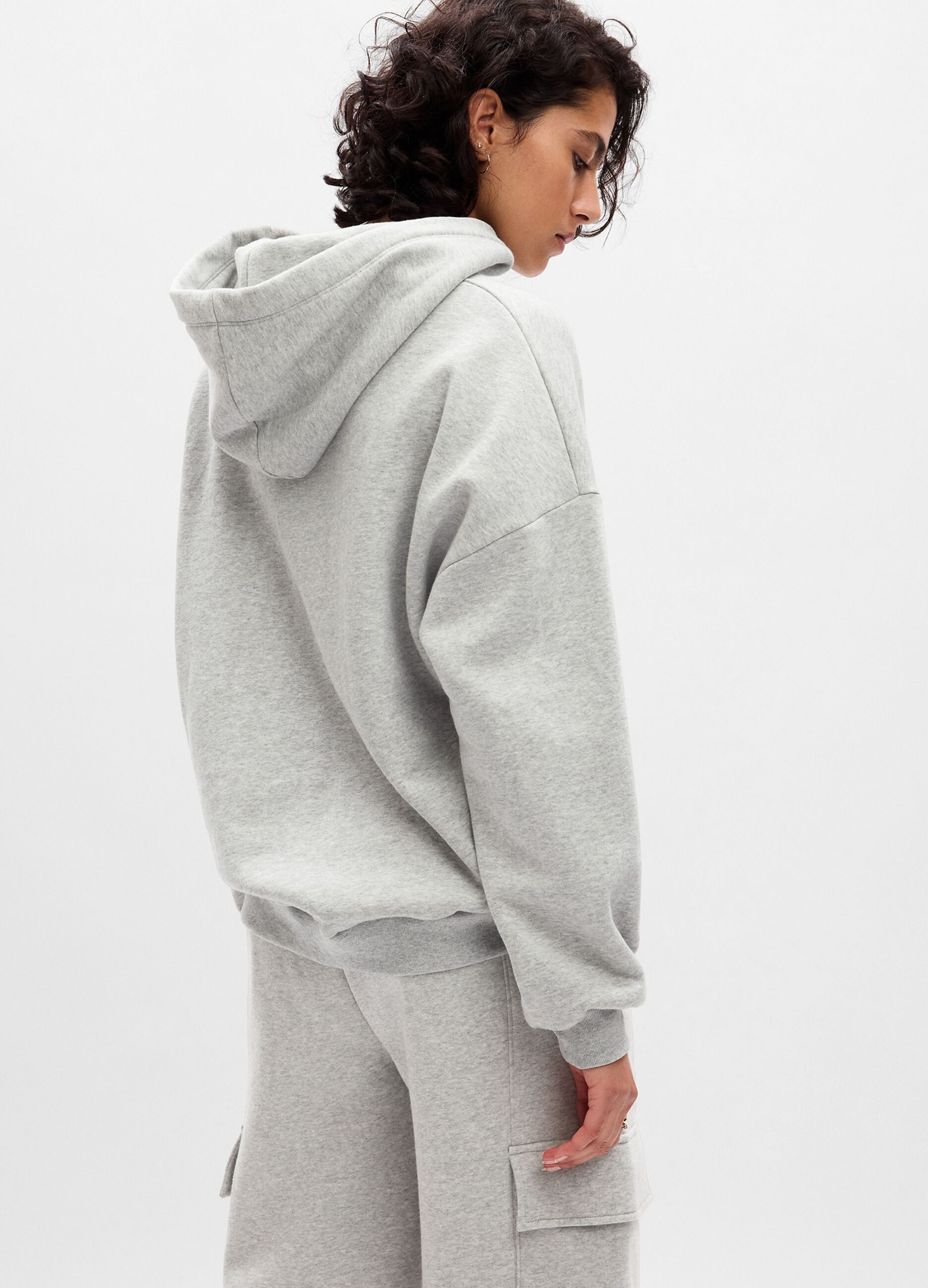Oversized sweatshirt with hood