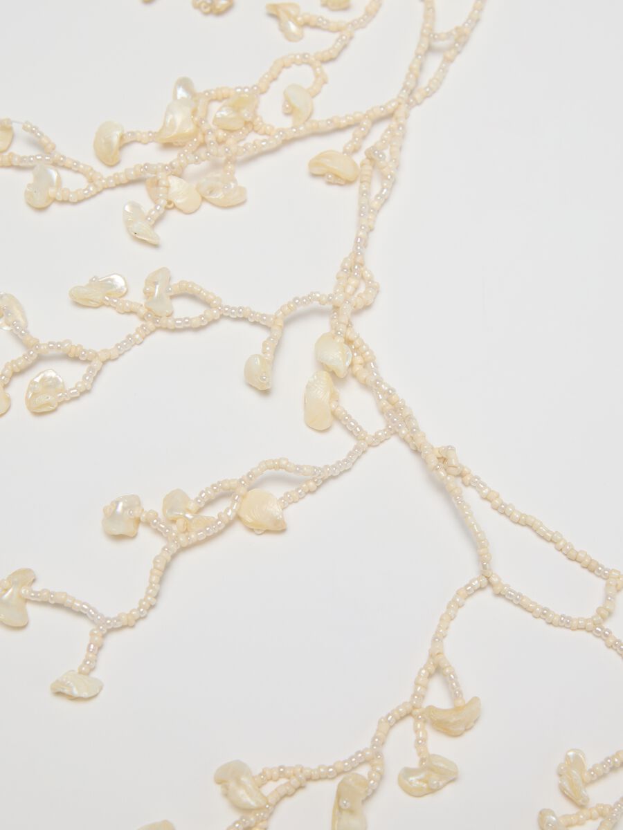 White coral necklace with beads_1