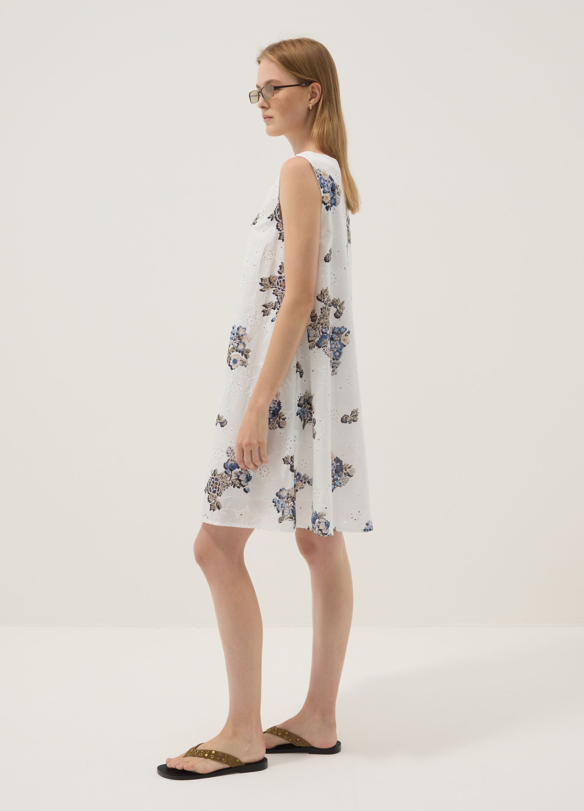 White pure cotton mini dress with floral print