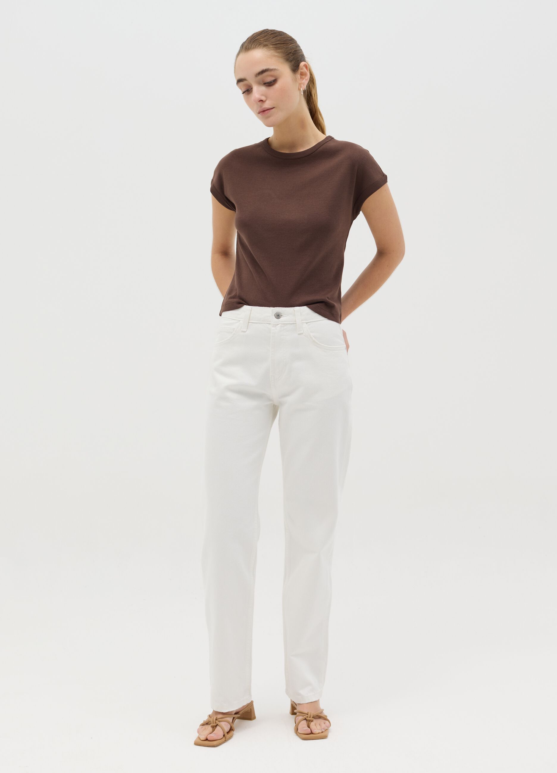 Brown T-shirt with kimono sleeves
