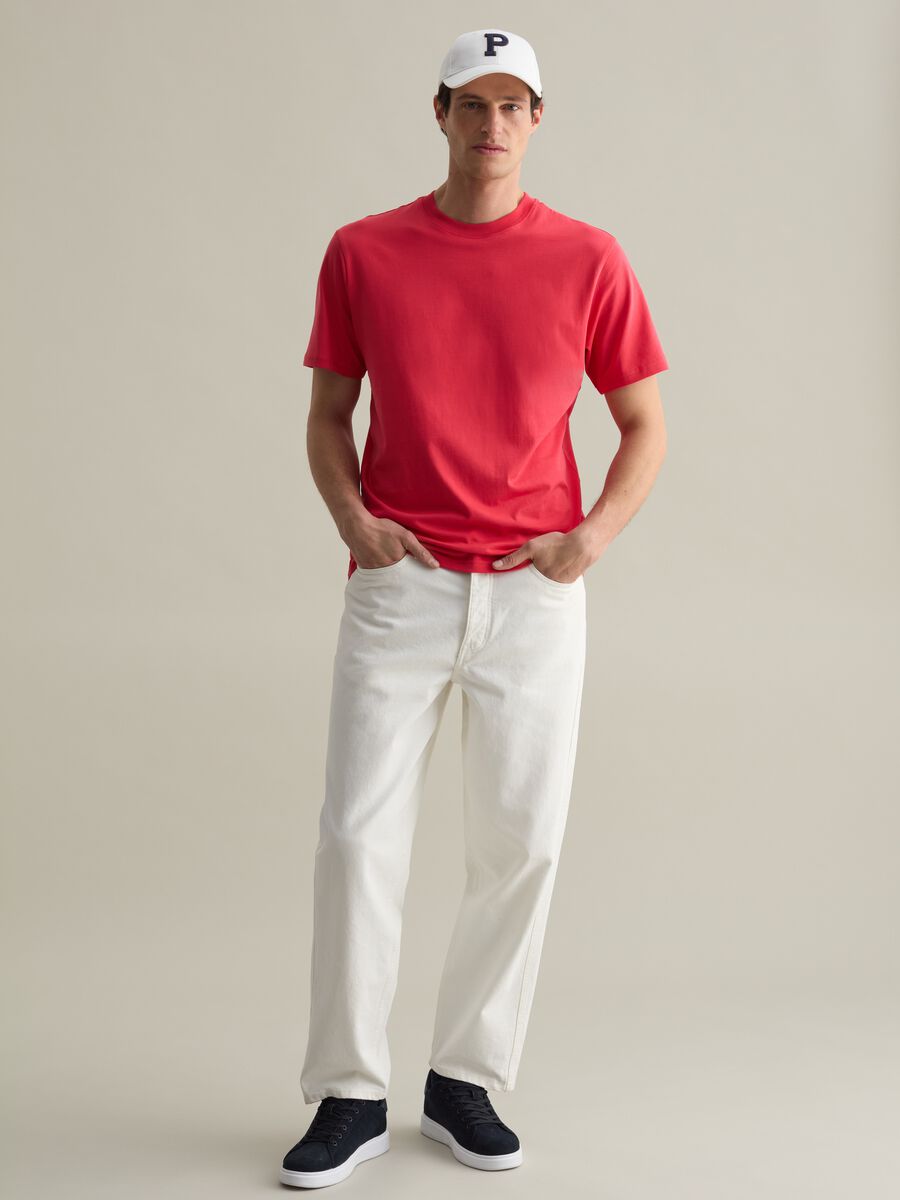 Plain cotton T-shirt with round neck._1