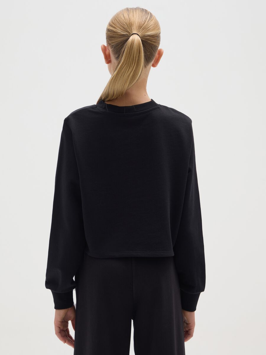 Maglia cropped da ragazze in puro cotone nero regular fit_1