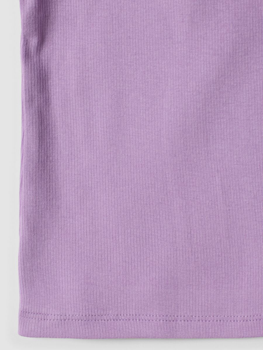Purple fitted stretch cotton vest top with appliqu&eacute; flower for girls_3