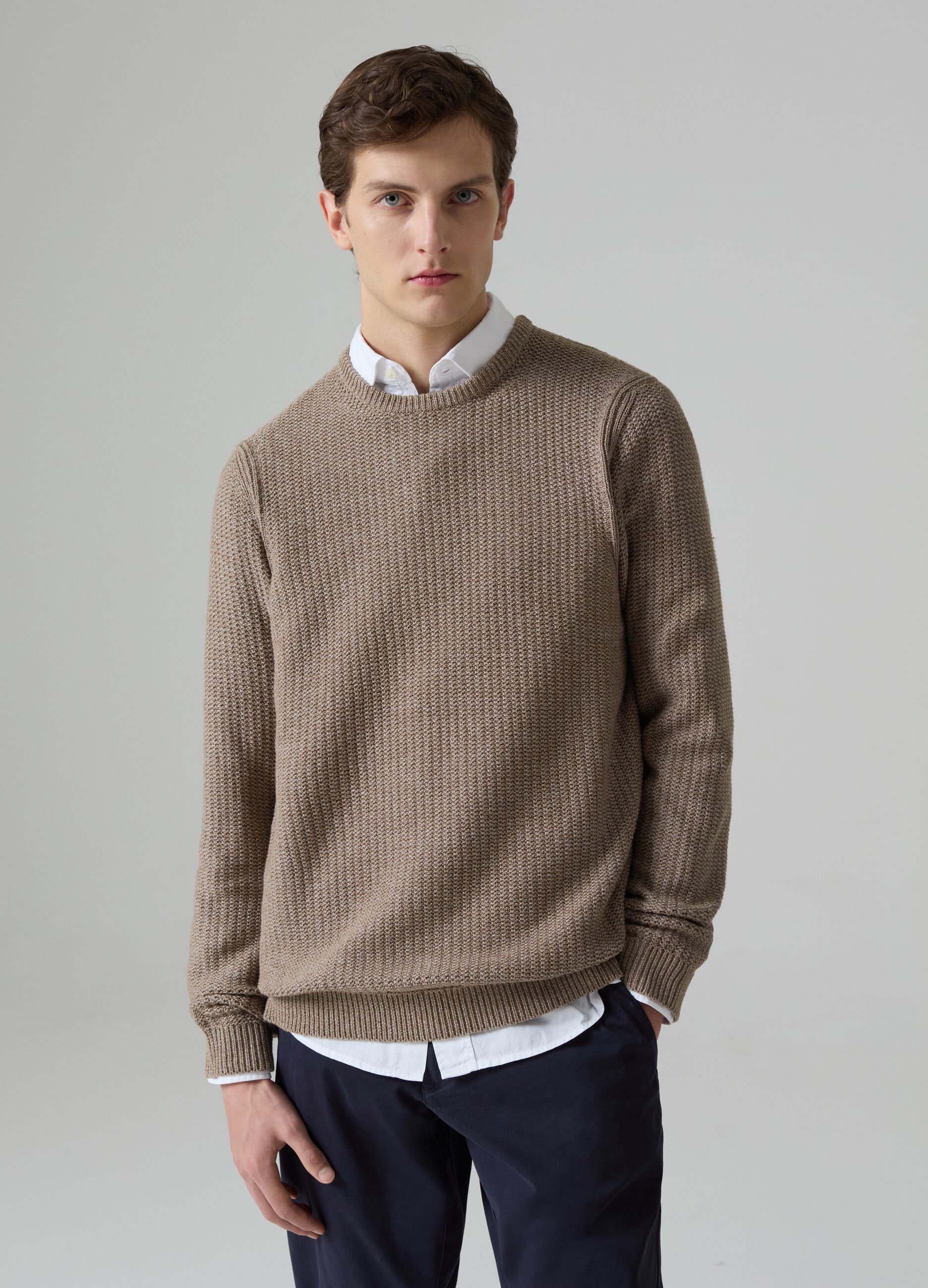 Pullover con lavorazione a coste inglesi
