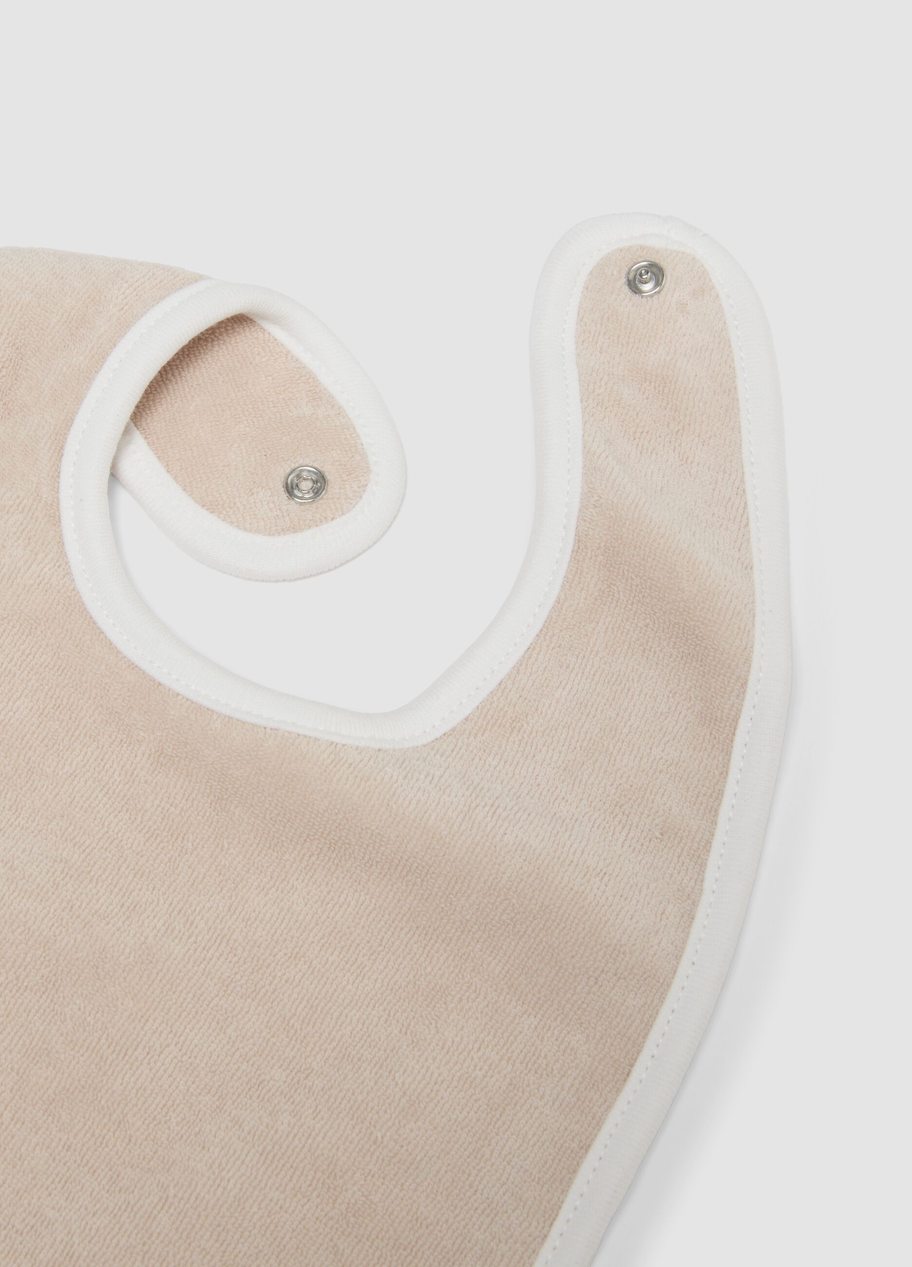 Grey & white organic cotton-blend bib set for newborns