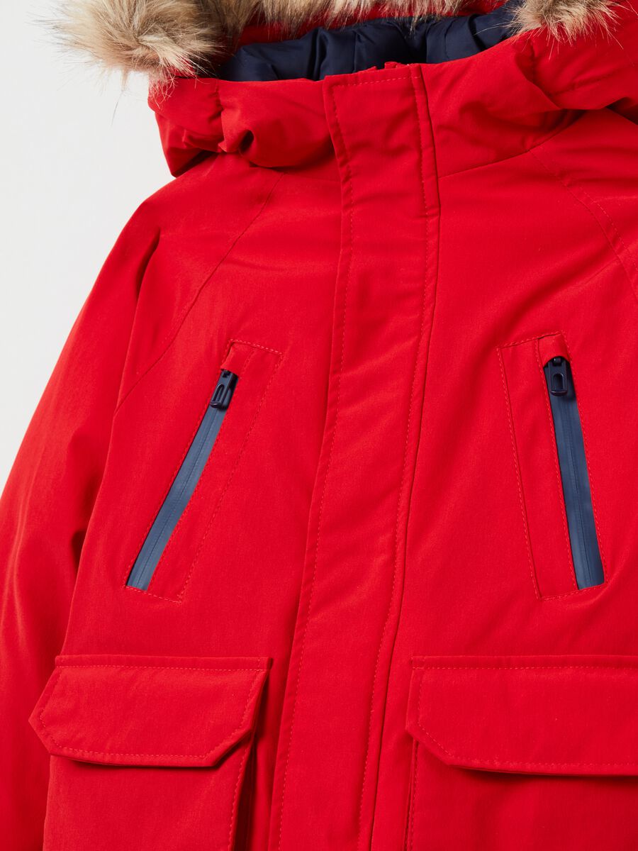 Parka imbottito con cappuccio e tasche_2