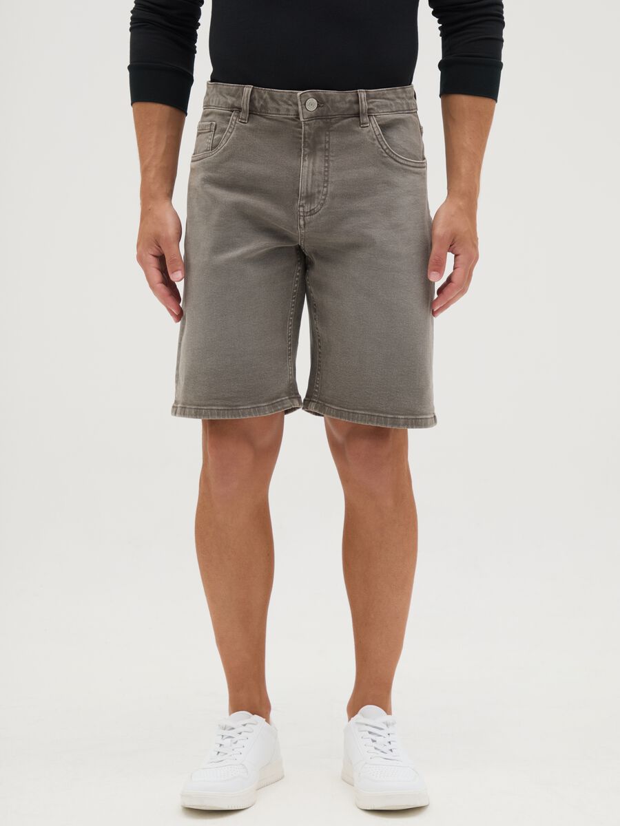 Men's grey denim regular fit shorts_1