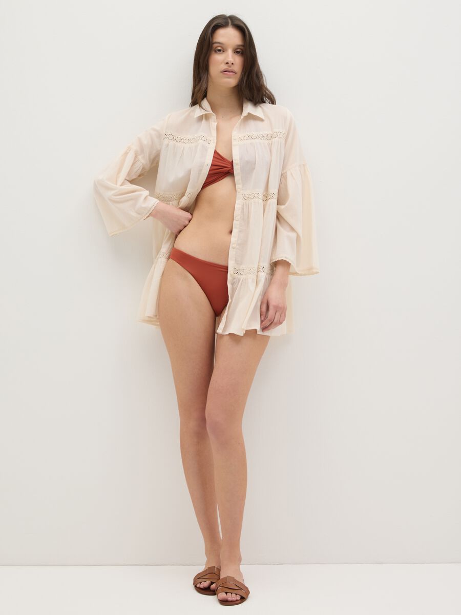 Short beach cover-up with embroidery in pure cotton_0