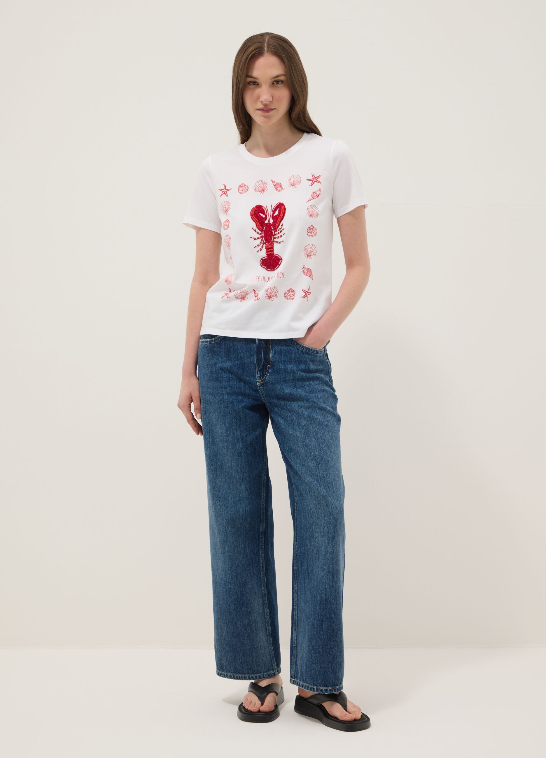 White pure cotton T-shirt with front print