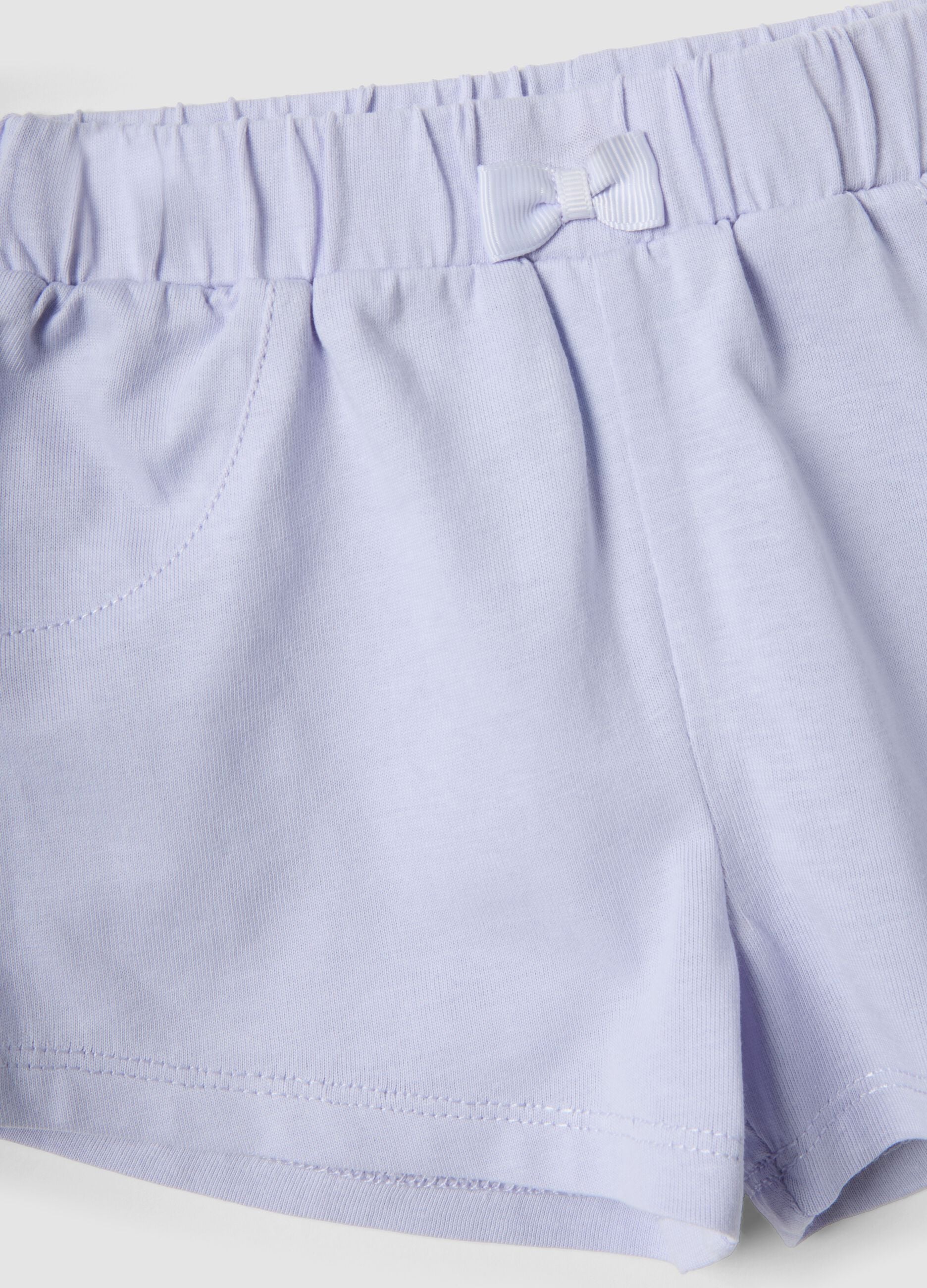 White organic cotton set with top and shorts for baby girls