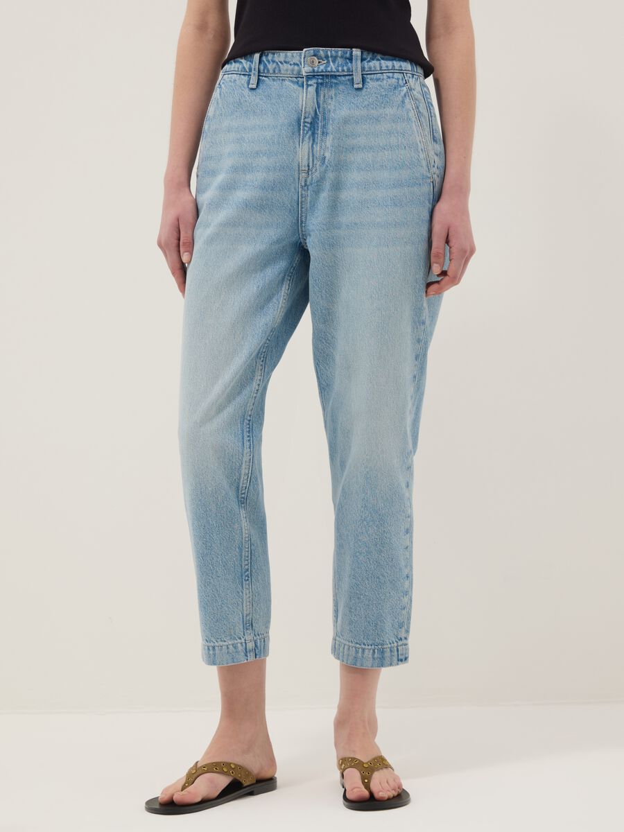 Light blue pure cotton denim carrot-fit jeans_1