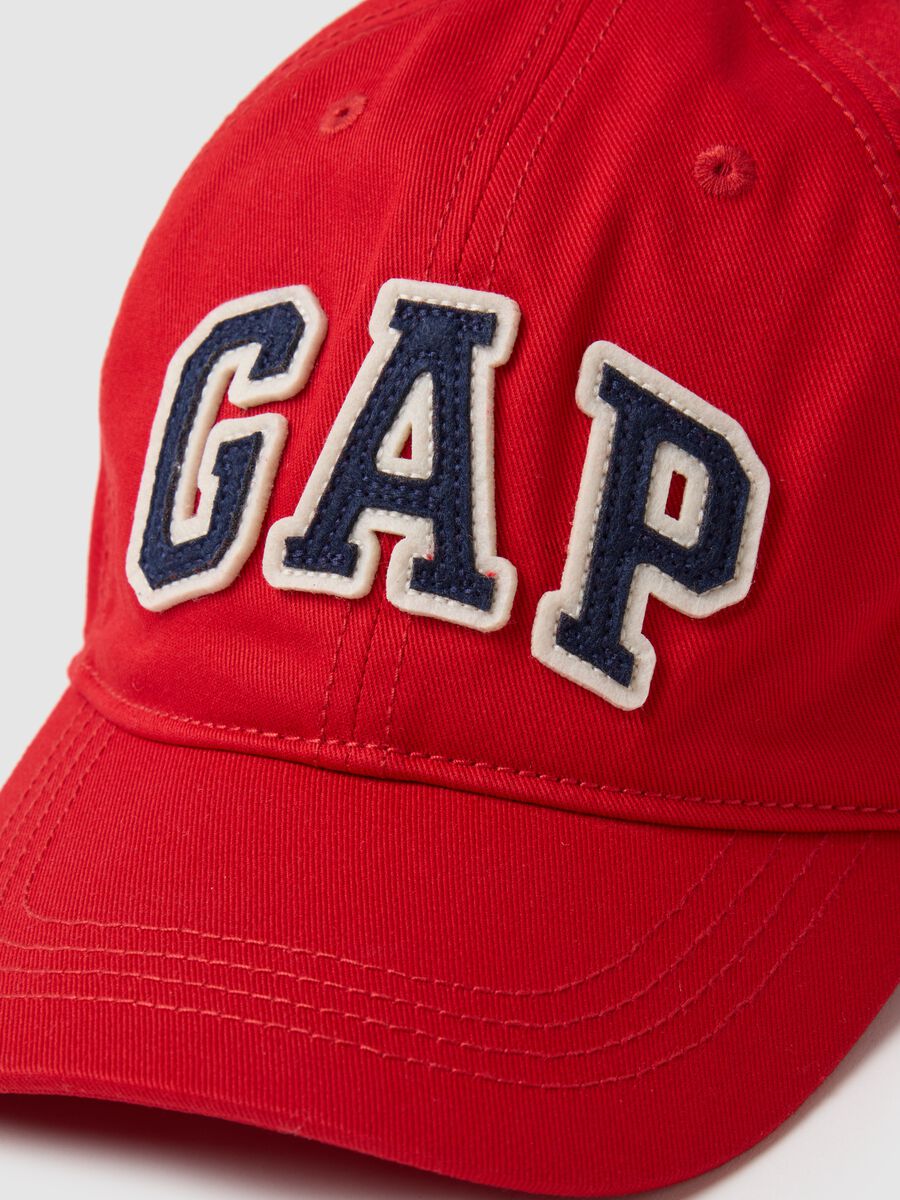 Baseball cap with logo patch_2