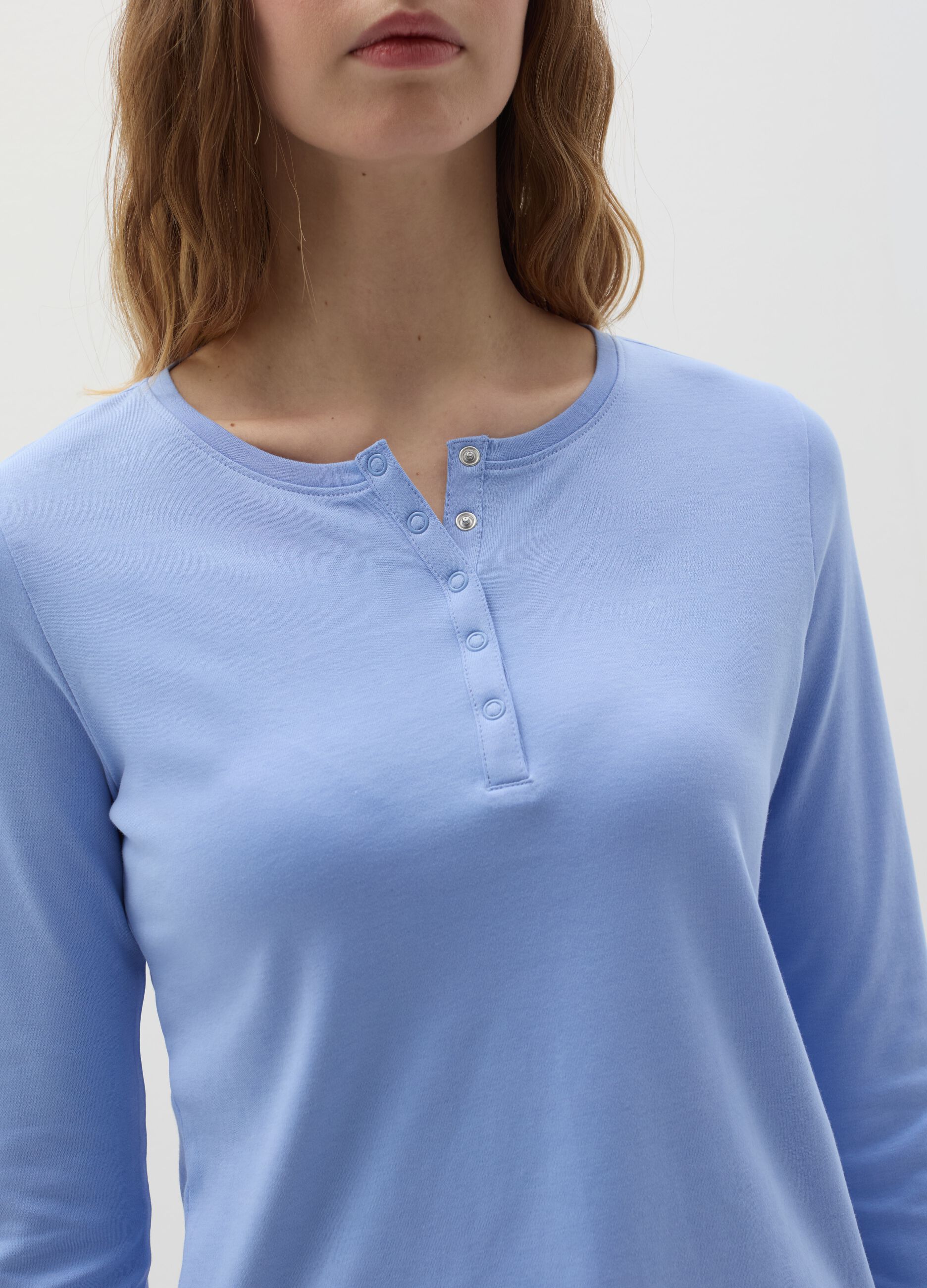 Pyjama top with granddad neckline.