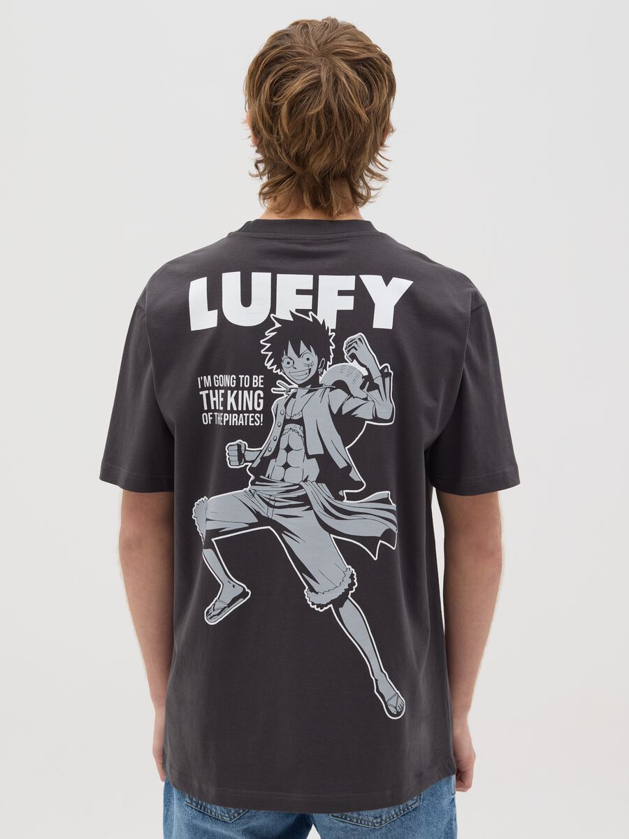 Black T-shirt with Luffy print_2