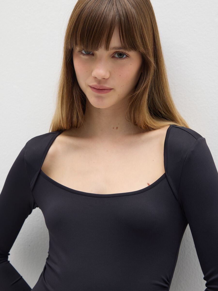 Black stretch fabric bodysuit with fitted fit_3