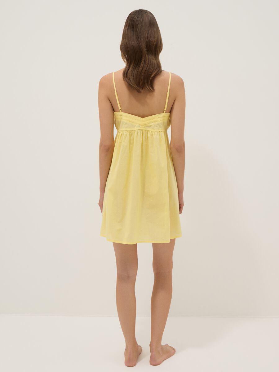 Camicia da notte gialla in puro cotone con spalline sottili_3