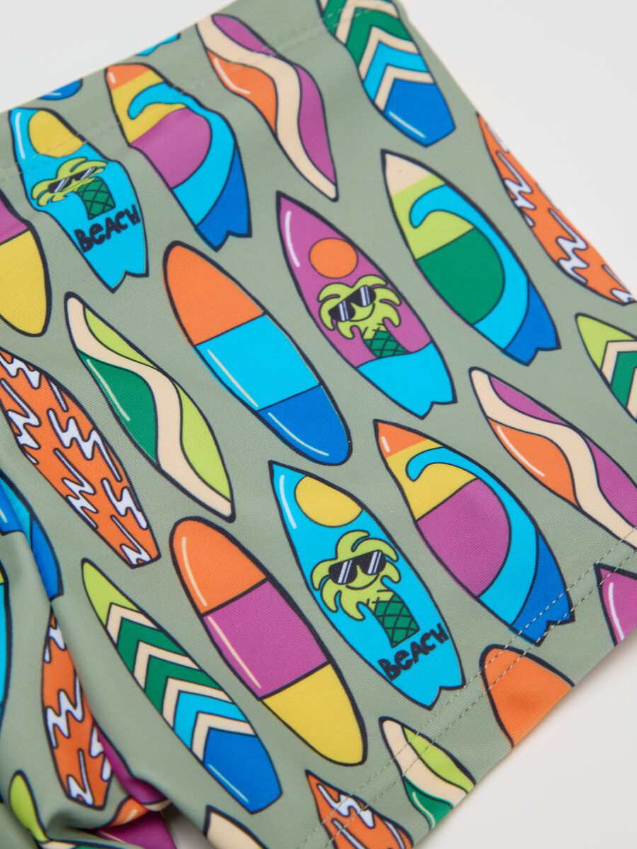 Boys’ swim briefs in multicoloured stretch fabric with print_3