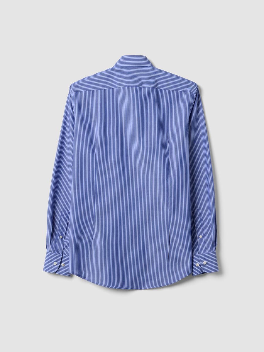 Camicia blu in misto cotone con collo botton down slim fit easy iron_5
