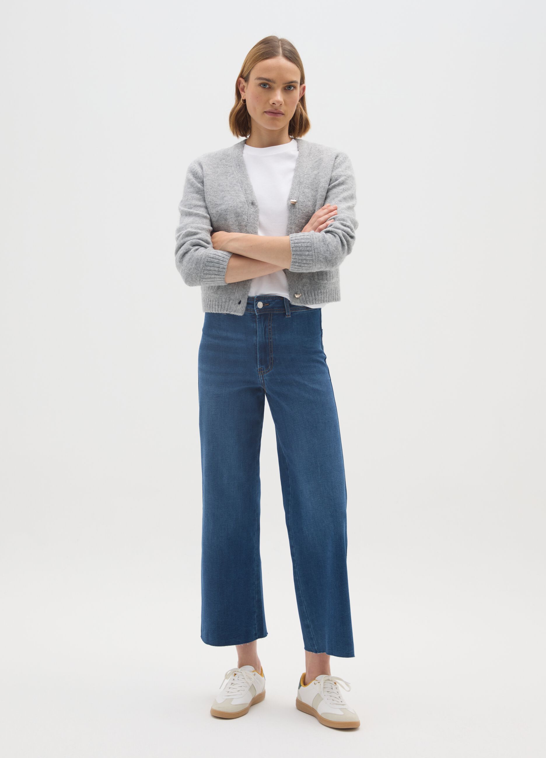 Grey regular fit V-neck cardigan
