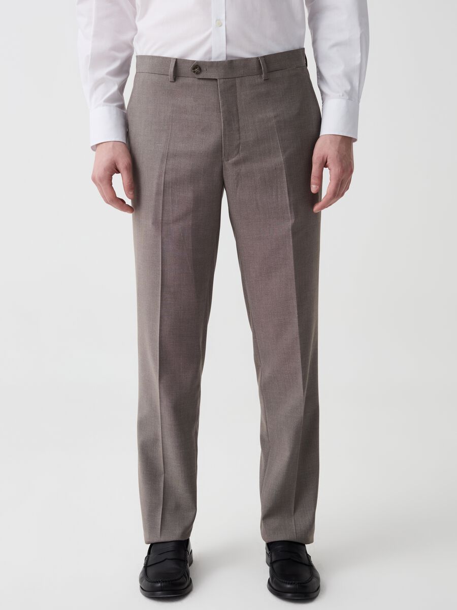 Regular-fit trousers with micro structure_1