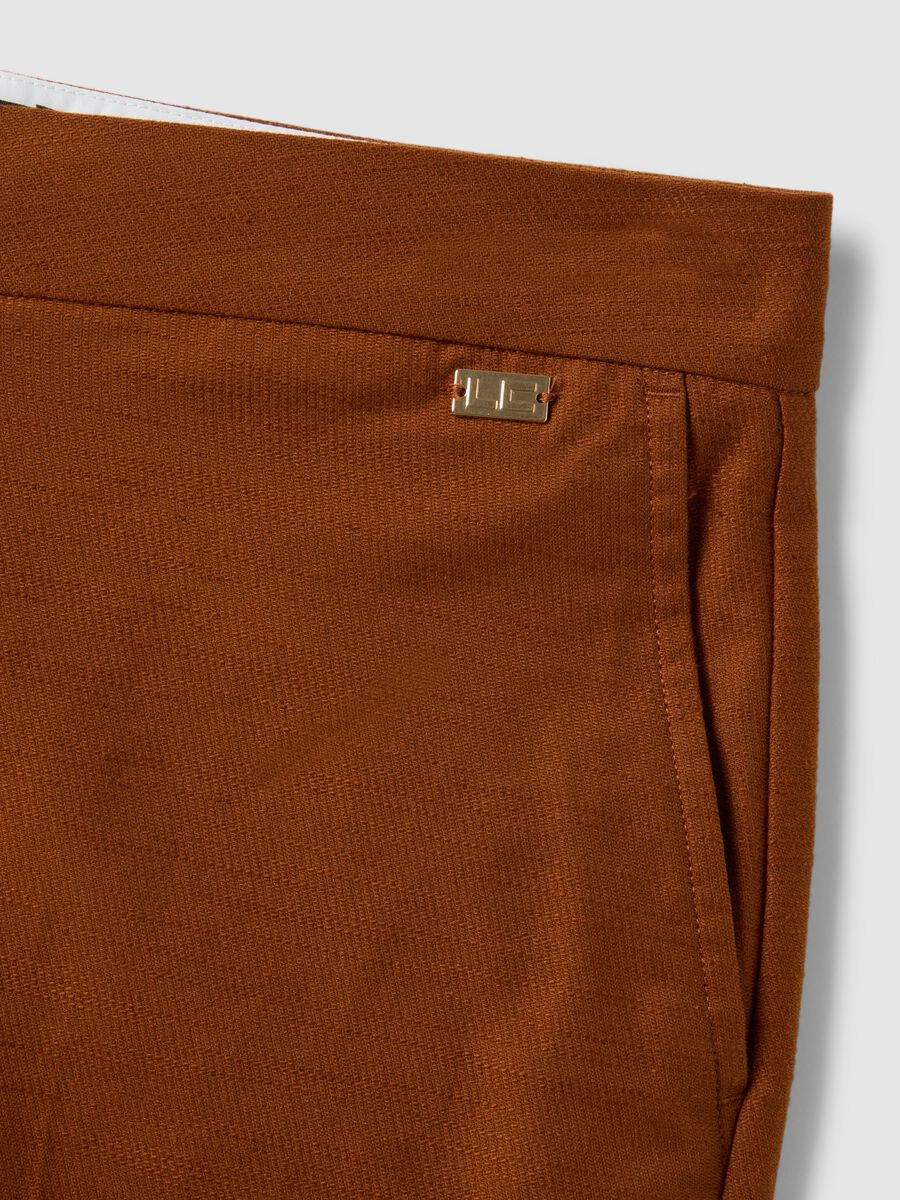 Brown wide leg trousers in stretch cotton and linen blend_5