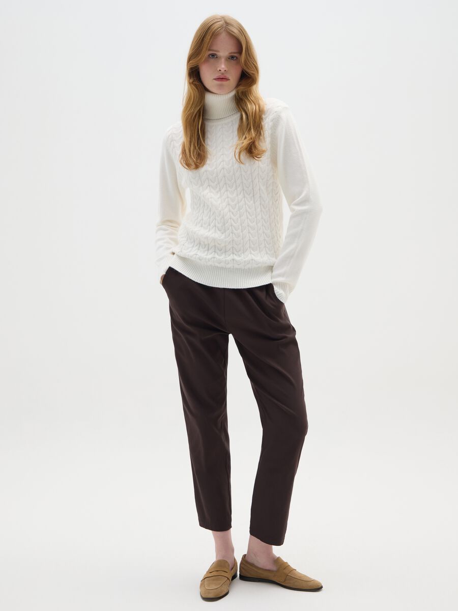 Green Regular Fit Trousers_0