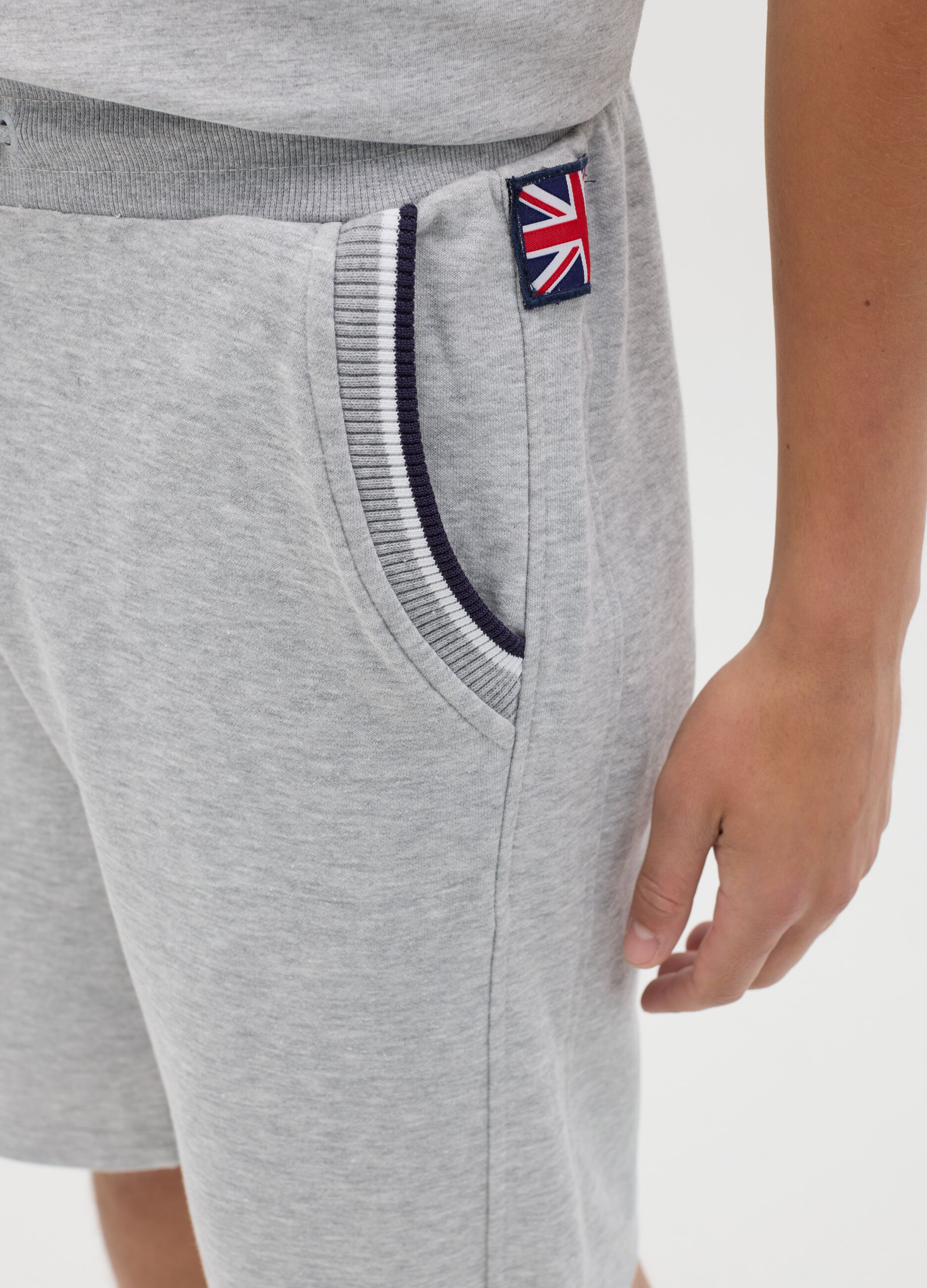 Grey cotton blend sports shorts