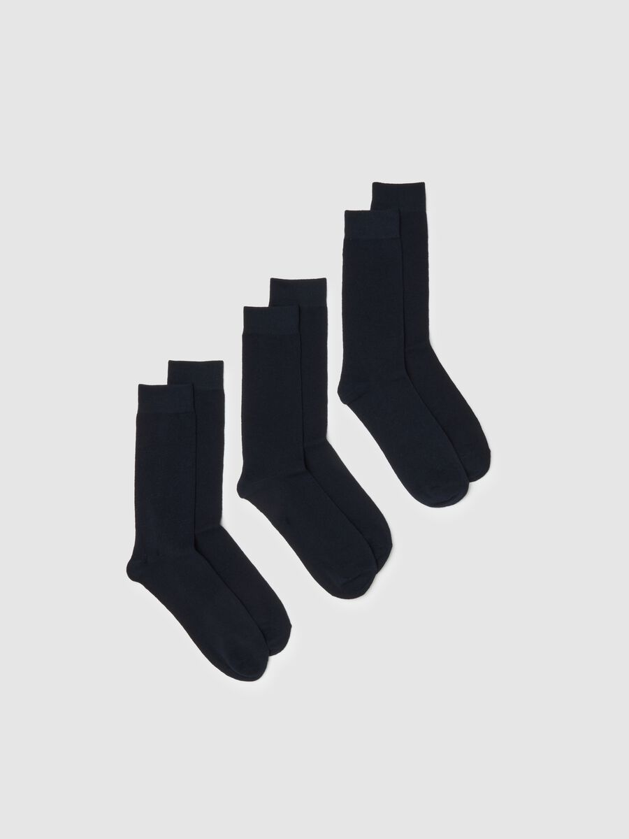 Three-pack elasticated blue cotton socks_0
