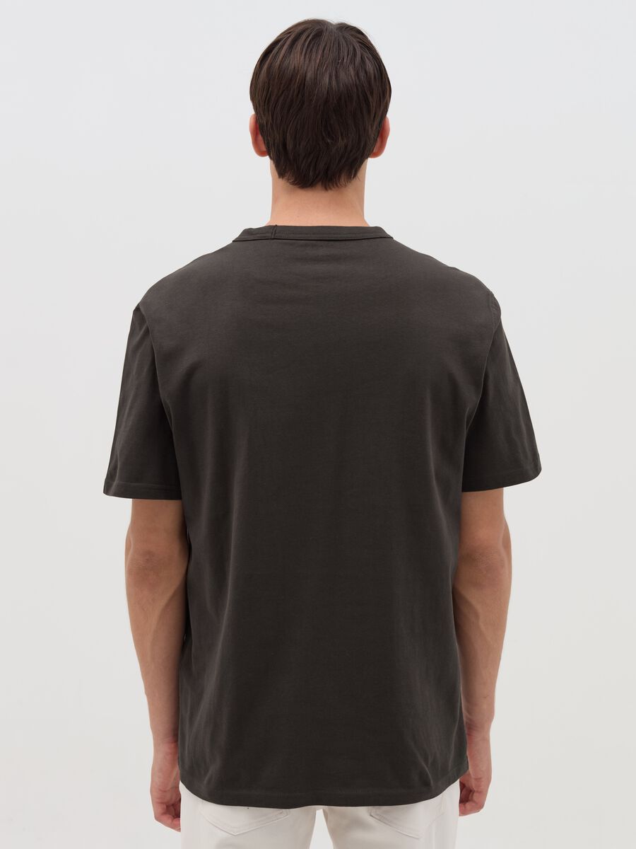 Cotton T-shirt with round neck_3