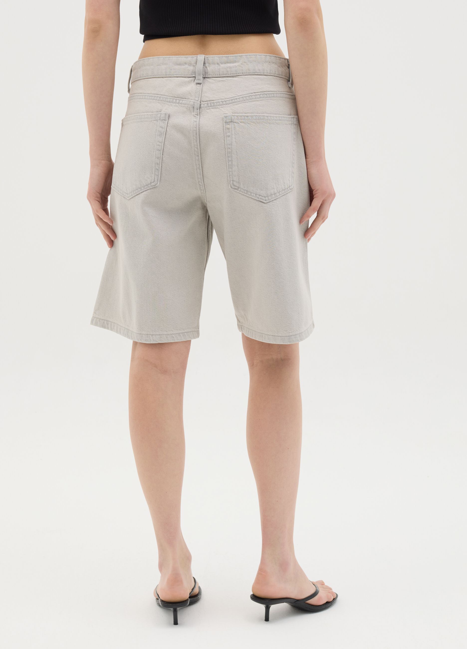 Bermuda da donna in puro cotone grigio regular fit